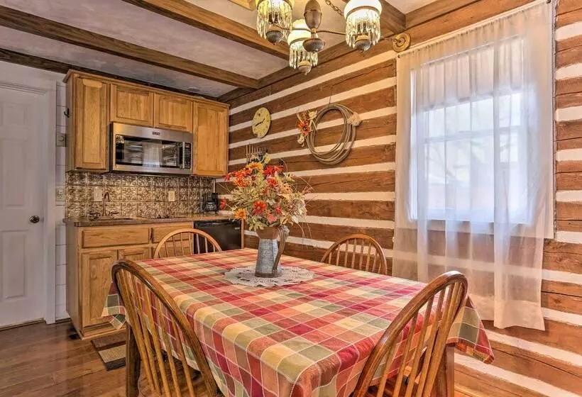 Maltese Ranch Cabin  Near Medora Attractions!