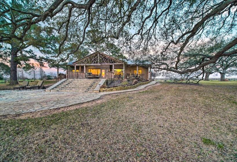 Idyllic  Century Oaks Farm  In New Ulm On 46 Acres
