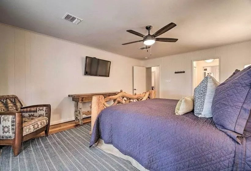 Idyllic  Century Oaks Farm  In New Ulm On 46 Acres