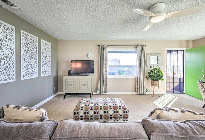 Oceanfront Escape: Steps To Imperial Beach!