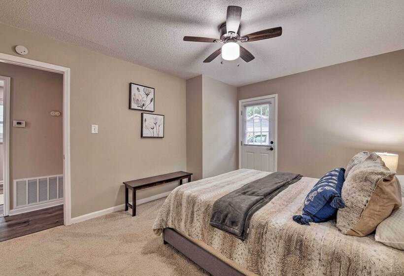 Pet Friendly Kannapolis Home W/ Fenced In Yard!