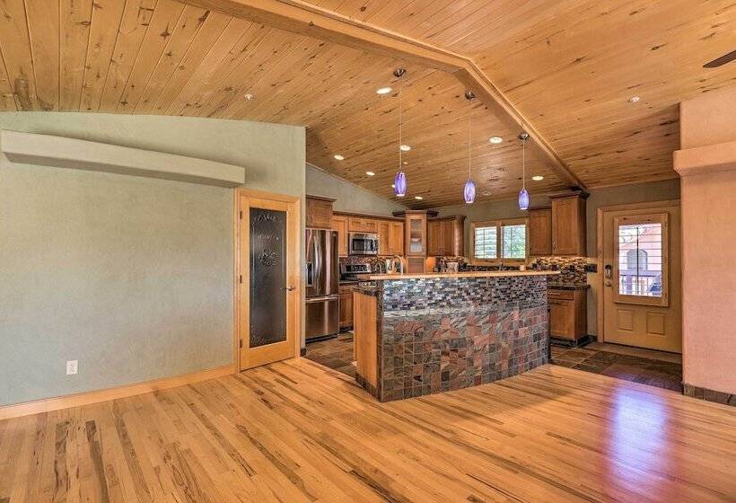 5 Mi To Butte Creek Trail: Prescott Home W/ Deck!