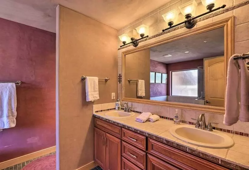 5 Mi To Butte Creek Trail: Prescott Home W/ Deck!