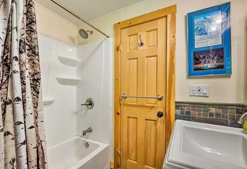 Private Wooded Cabin, 8 Mi To Sundance Ski & Town!