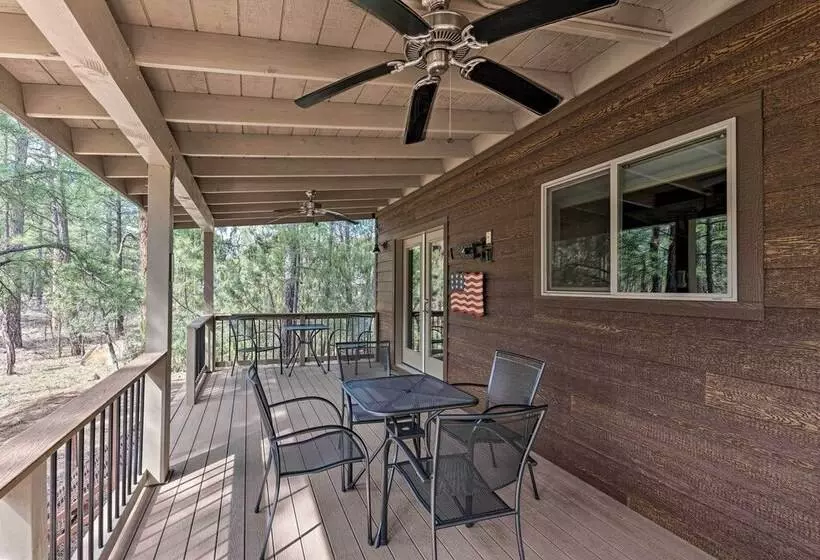 1 Mi To Rainbow Lake: Newly Built & Woodsy Retreat