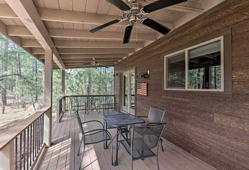 1 Mi To Rainbow Lake: Newly Built & Woodsy Retreat