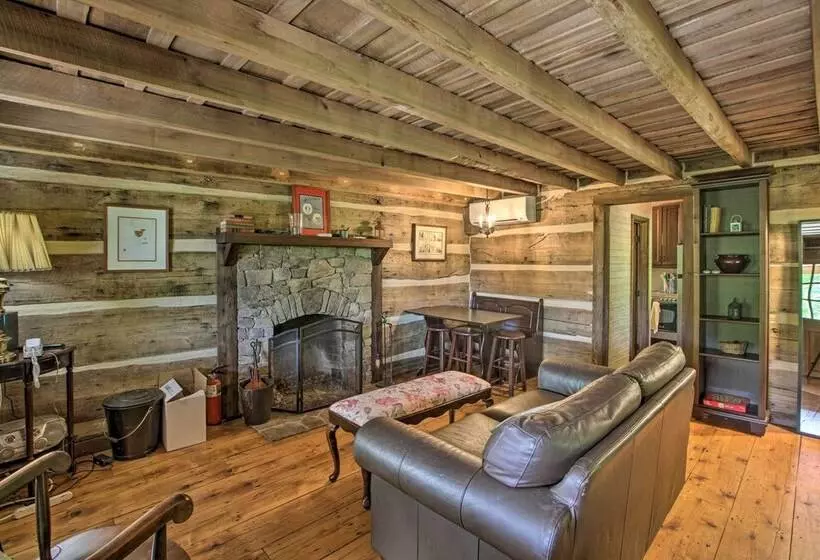 Romantic Log Cabin Escape On Delfosse Winery!