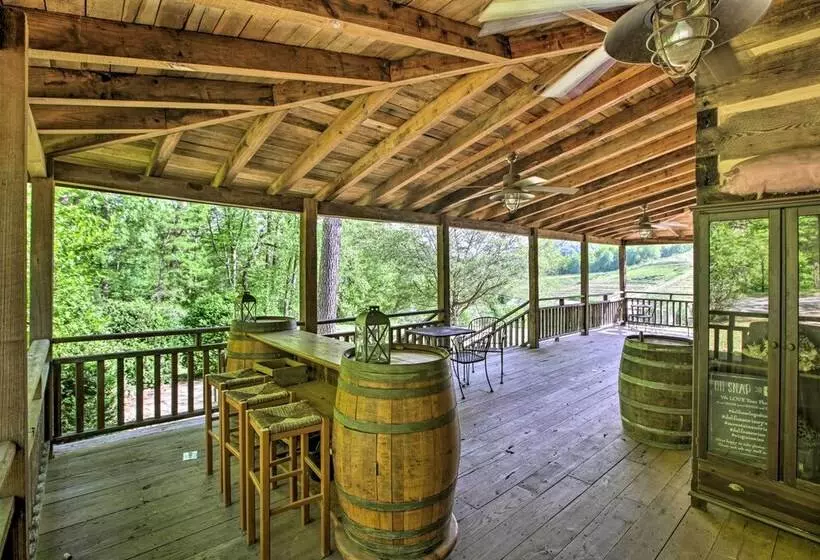 Romantic Log Cabin Escape On Delfosse Winery!