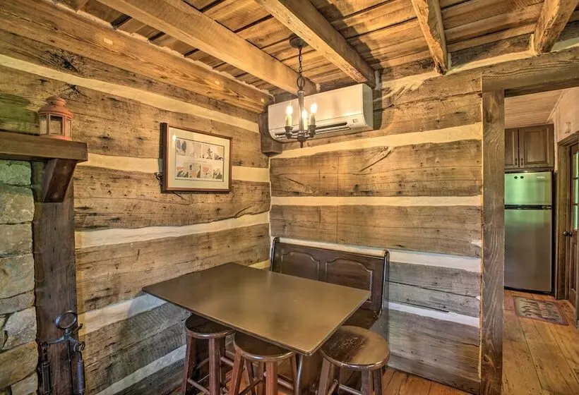 Romantic Log Cabin Escape On Delfosse Winery!