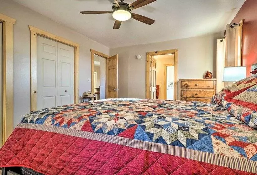 Rural Base Camp For Grand Canyon, Zion & Bryce Np!