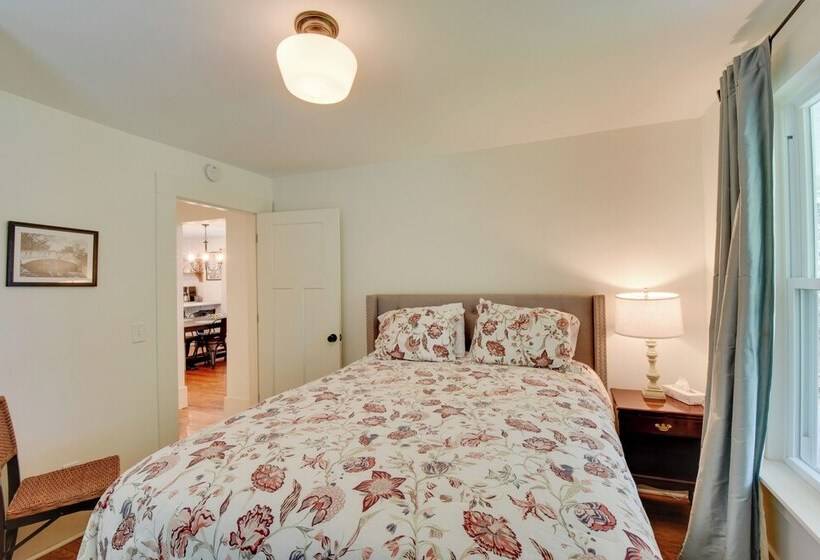 Serene Greenville Cottage: 6 Mi To Paris Mtn!