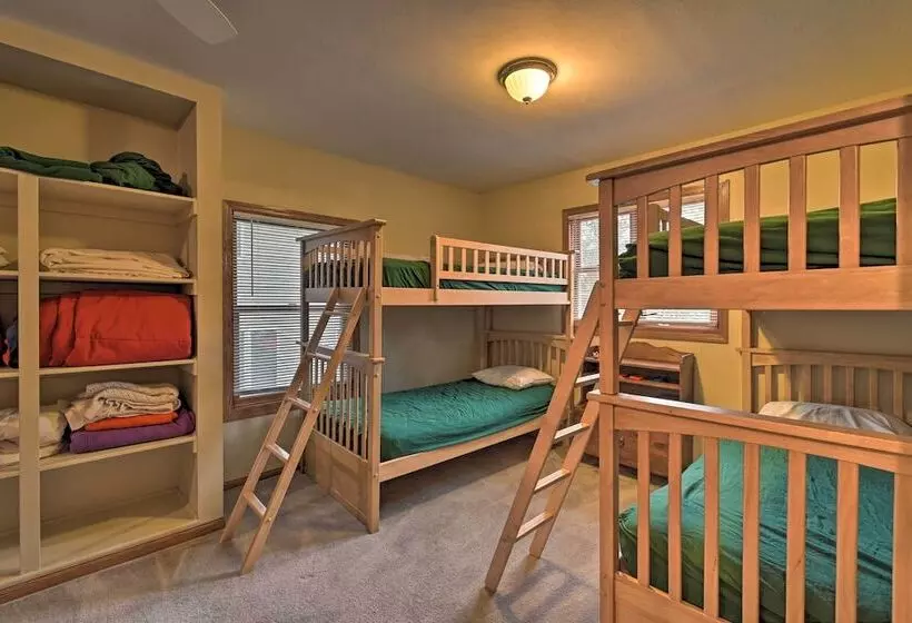 Spacious Lakehouse W/ Deck, Kayaks, & Dock!