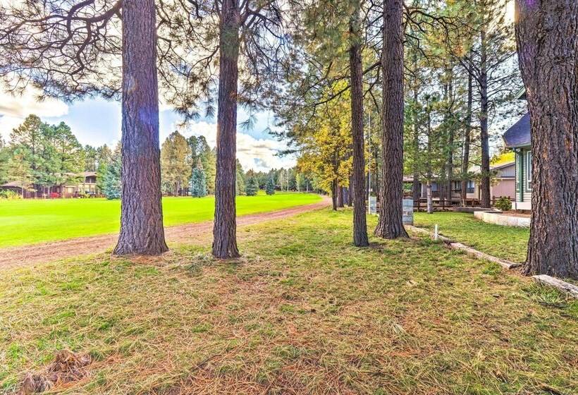 Stunning Pinetop Lakes Country Club Retreat!