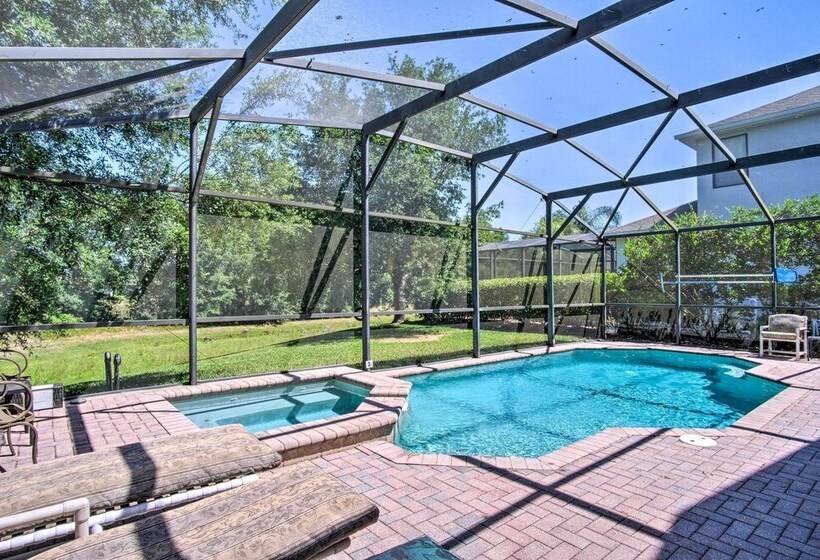 Sunny Villa W/ Lanai: 17 Mi To Disney!