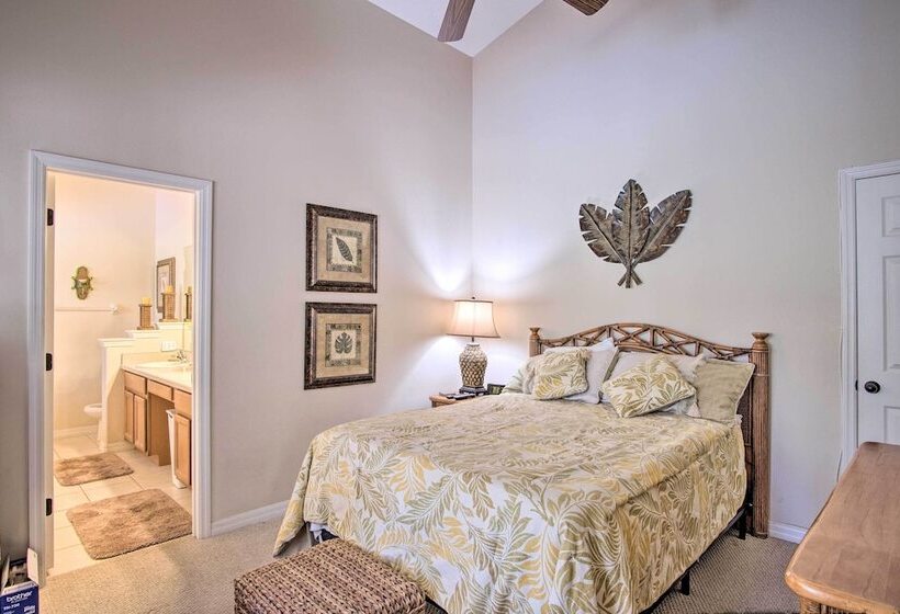 Sunny Villa W/ Lanai: 17 Mi To Disney!