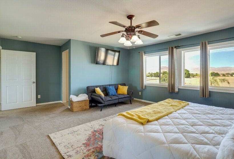 Sunny California Retreat   Pool, Patio & Grill!