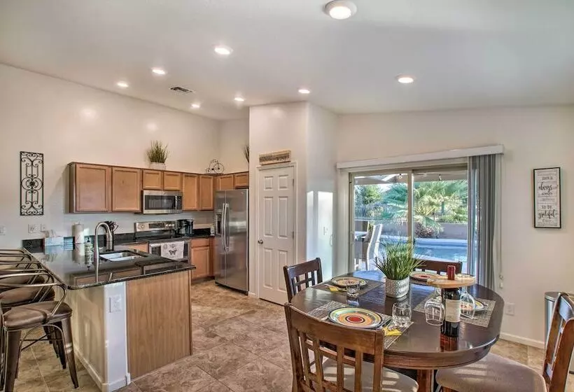 Backyard Oasis: Updated San Tan Valley Escape