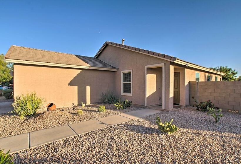 Backyard Oasis: Updated San Tan Valley Escape