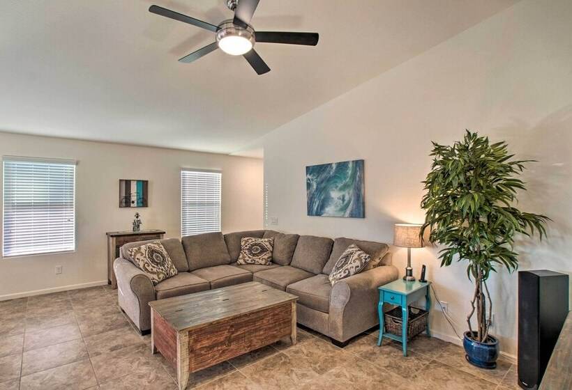 Backyard Oasis: Updated San Tan Valley Escape