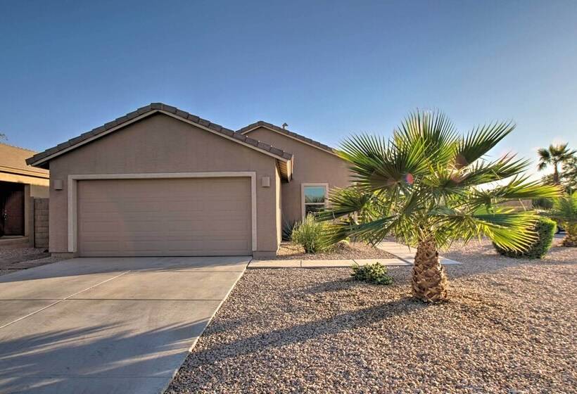 Backyard Oasis: Updated San Tan Valley Escape