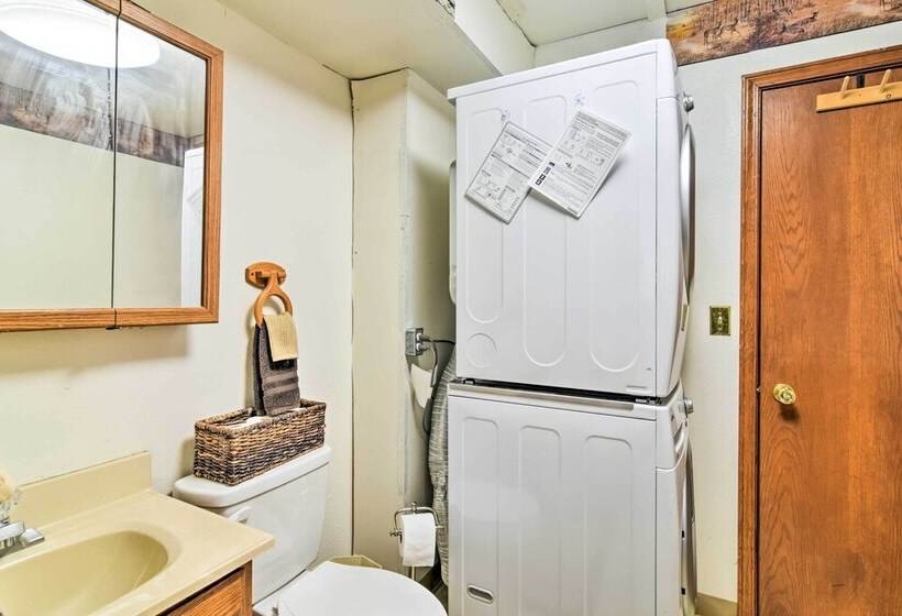 Wasilla Home On Memory Lake W/ Mountain Views!