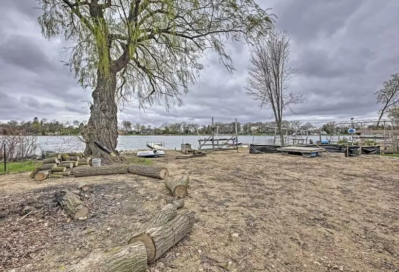 Waterfront Fond Du Lac Home On Deneveu Lake!