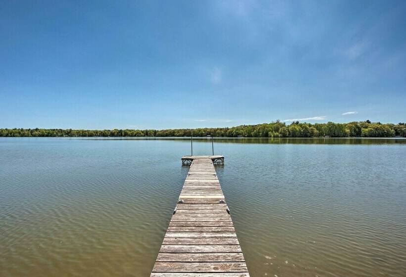 Welcome To Sunrise Bay: Family Lake Home!