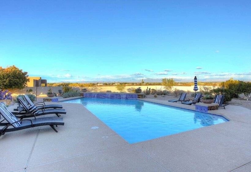 Adobe Arizona Home W/ City & Mountain Views