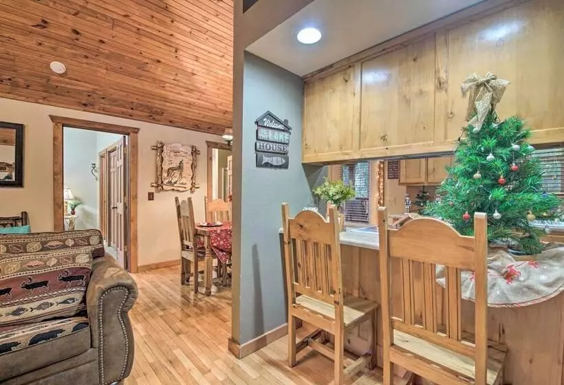 Branson West Family Cabin Near Pga Golf Course!