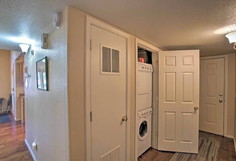 2 Mi To Hiking: Pet Friendly Payson Cabin!