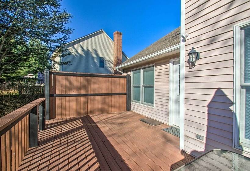 Central Harrisonburg Home W/ Fenced In Yard!