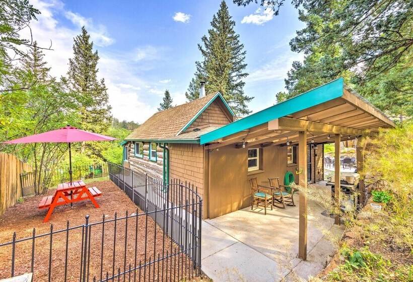 Charming Cascade Cabin ~ 1 Mi To Pikes Peak!