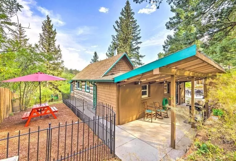 Charming Cascade Cabin ~ 1 Mi To Pikes Peak!