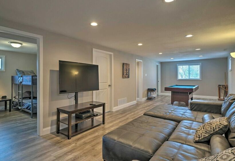 Colorado Springs Home 10 Min To Downtown!