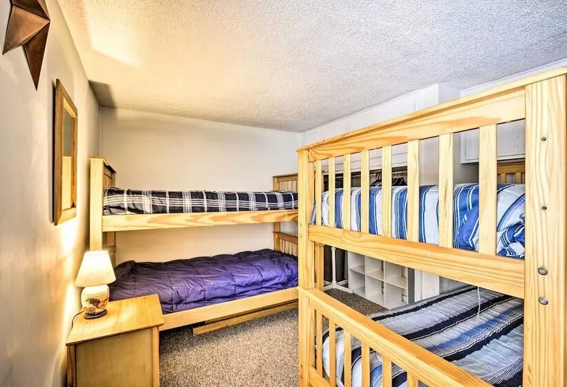 Adirondacks Cabin: Fish, Hunt & Hike!