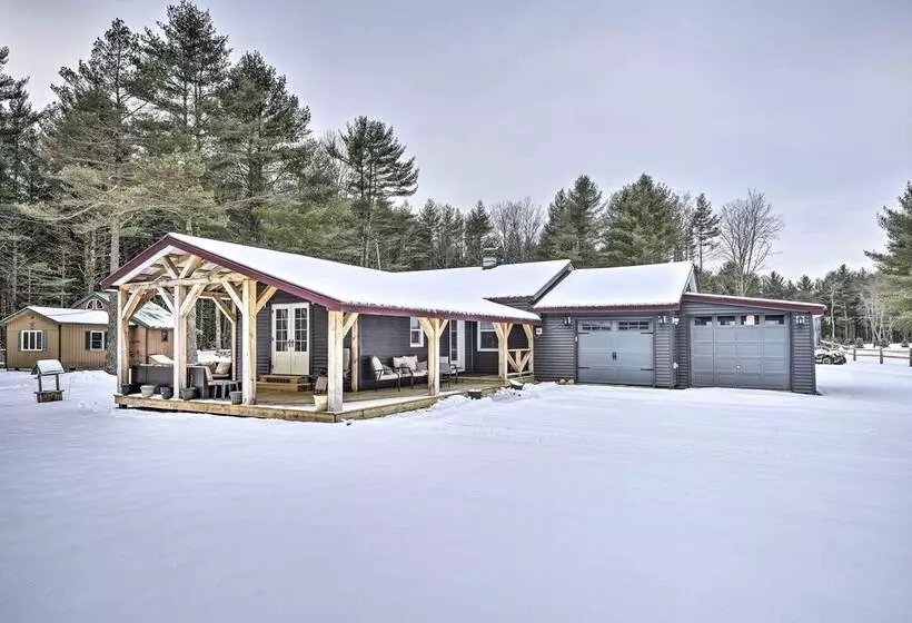 Adirondacks Cabin: Fish, Hunt & Hike!