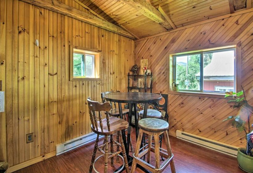 Cozy Cabin Retreat ~ 2 Mi To White Mountain Skiing