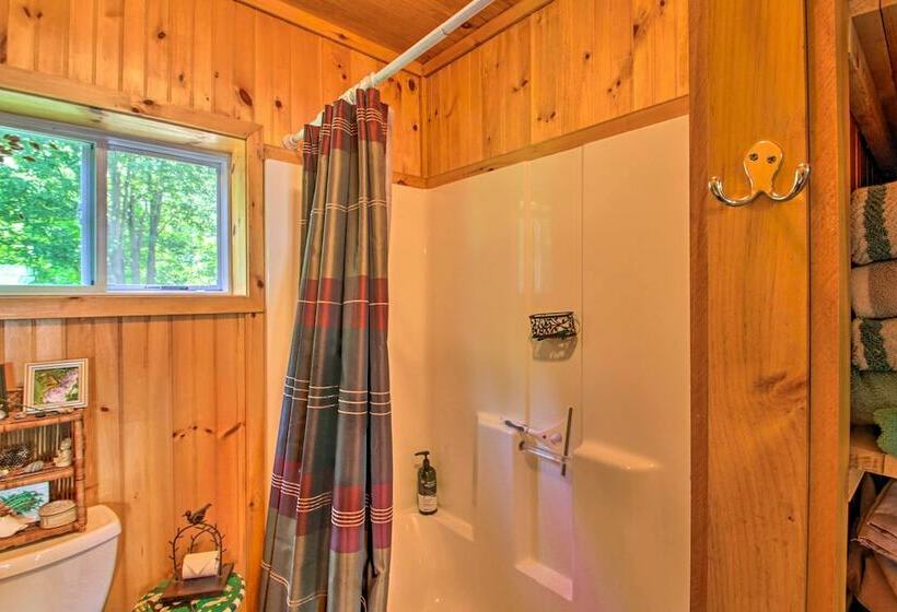 Cozy Cabin Retreat ~ 2 Mi To White Mountain Skiing