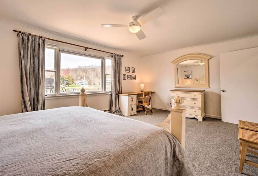 Cozy Castleton Cabin With Fire Pit + Water Access!