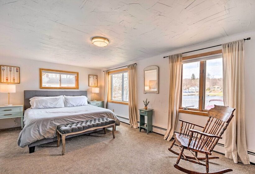 Cozy Castleton Cabin With Fire Pit + Water Access!