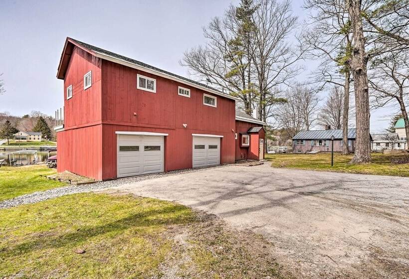 Cozy Castleton Cabin With Fire Pit + Water Access!