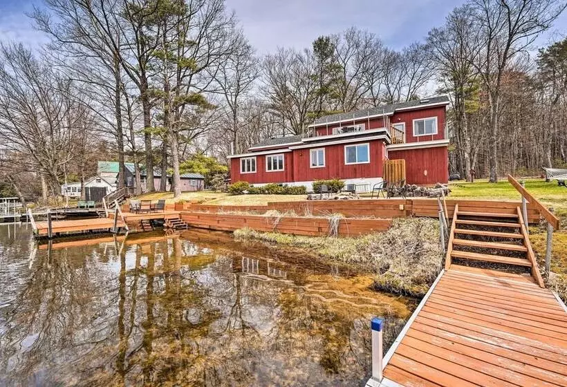 Cozy Castleton Cabin With Fire Pit + Water Access!