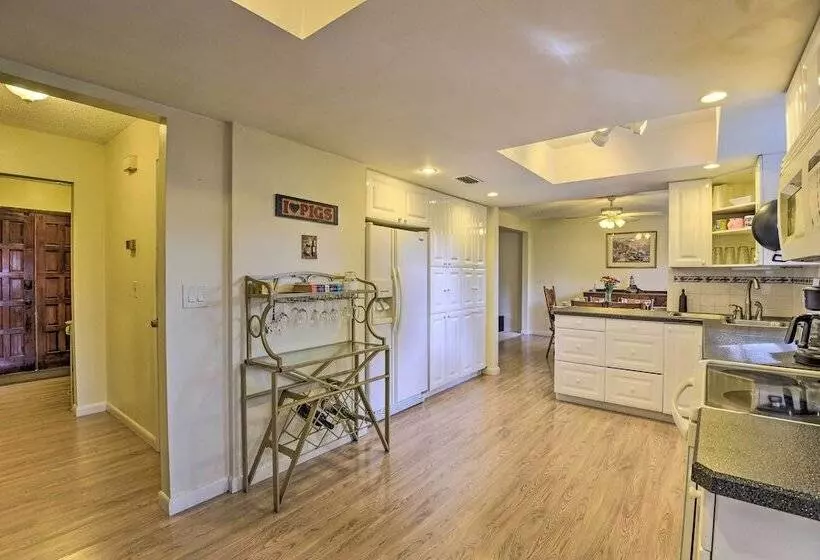 Daytona Area Home ~ 3 Mi To Beach: Swim & Explore!