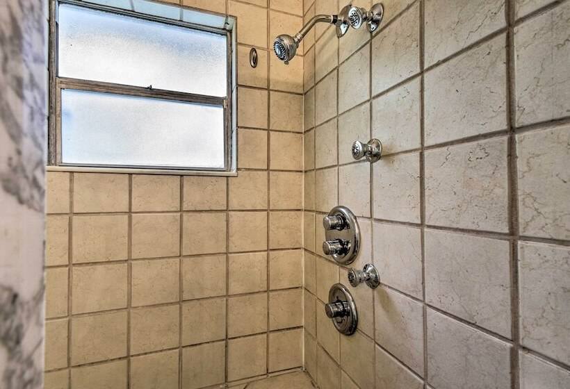 Daytona Area Home ~ 3 Mi To Beach: Swim & Explore!