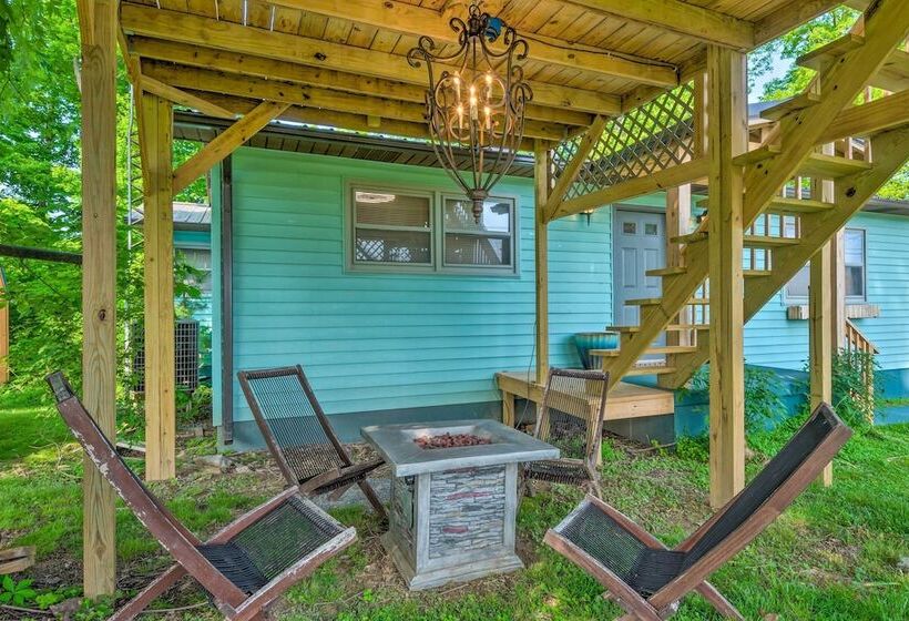 Lake Cumberland Eclectic Retreat: Fire Pit + Views