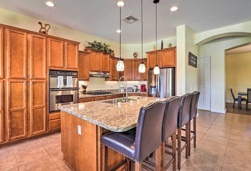 Estrella Hideaway Near Trails, Lakes, And River!