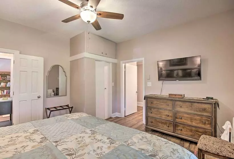 Family Home W/ Fire Pit, 2 Mi To Lake Access