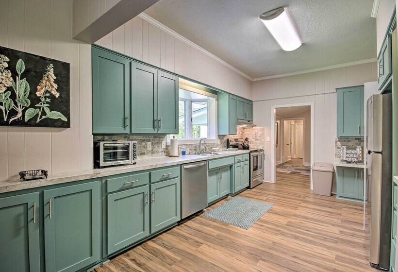 Family Home W/ Fire Pit, 2 Mi To Lake Access