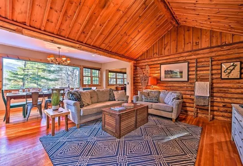 Log Cabin In Wilmington W/ Hot Tub Near Skiing!