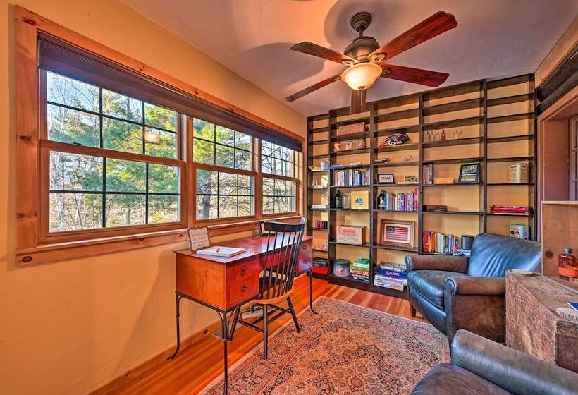 Log Cabin In Wilmington W/ Hot Tub Near Skiing!